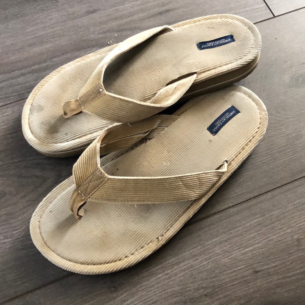 3 FOR $20 DEAL🎉🎉🎉 Women’s AE flip flop